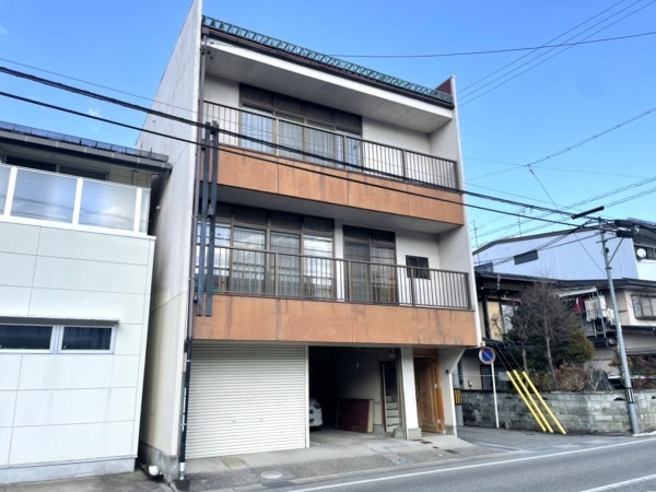 高山市岡本町、中古一戸建ての画像です