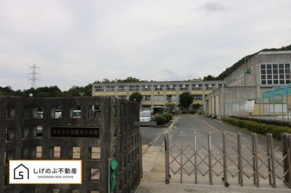 湖南市菩提寺西、中古一戸建ての画像です