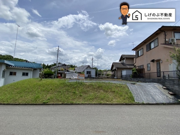 甲賀市甲南町希望ケ丘本町、土地の画像です