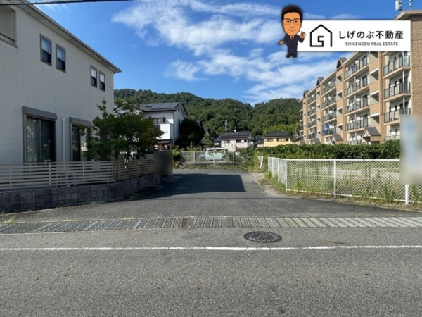 湖南市岩根、土地の画像です