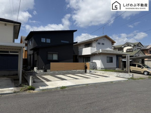 甲賀市水口町山、中古一戸建ての外観画像です