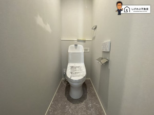 湖南市若竹町、中古一戸建てのトイレ画像です