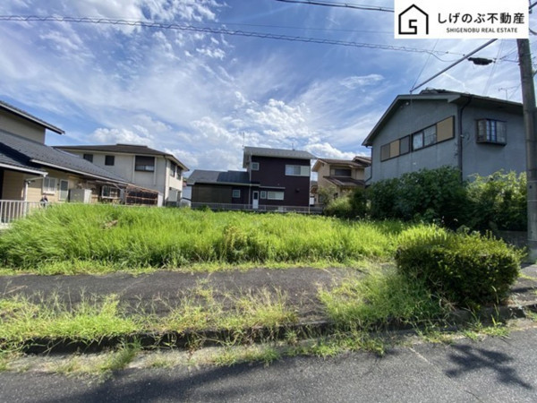 甲賀市甲南町希望ケ丘本町、土地の画像です
