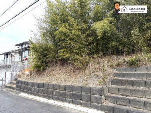 甲賀市甲南町希望ケ丘本町、土地の画像です