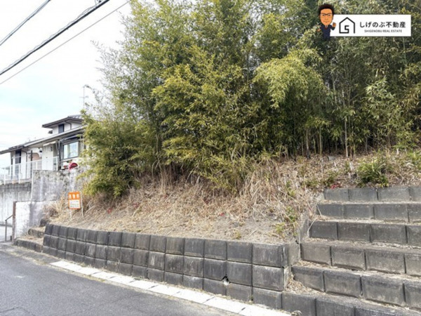 甲賀市甲南町希望ケ丘本町、土地の画像です