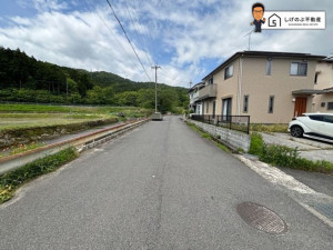 湖南市岩根、中古一戸建ての画像です
