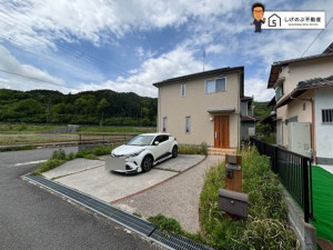 湖南市岩根、中古一戸建ての画像です