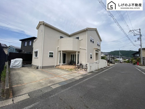 湖南市北山台、中古一戸建ての画像です
