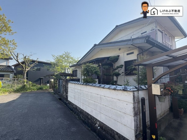 湖南市岩根、中古一戸建ての画像です