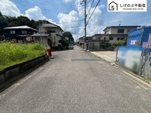甲賀市甲南町耕心、土地の前面道路を含む現地写真画像です
