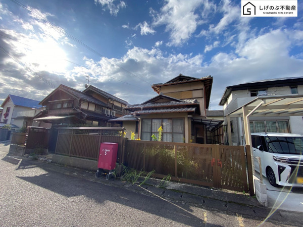 湖南市中央、中古一戸建ての外観画像です