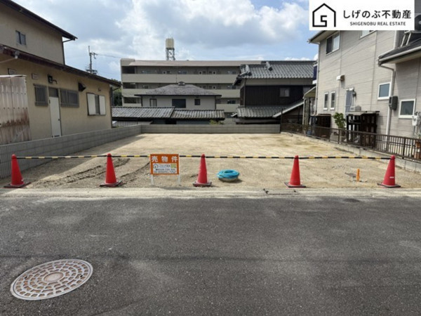 湖南市岩根、土地の外観画像です
