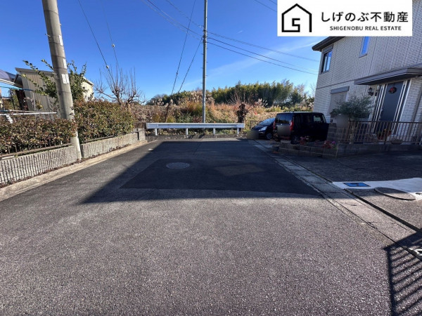 草津市新浜町、土地の前面道路を含む現地写真画像です