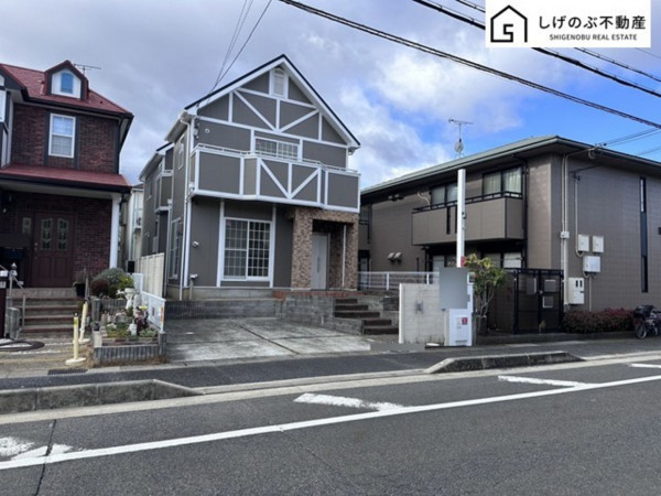草津市追分、中古一戸建ての外観画像です