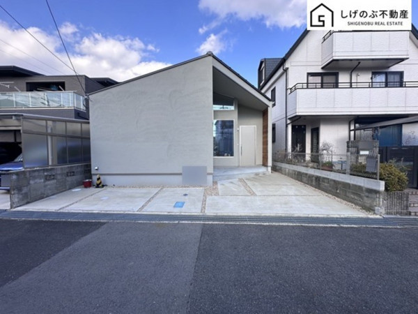 草津市上笠、中古一戸建ての画像です