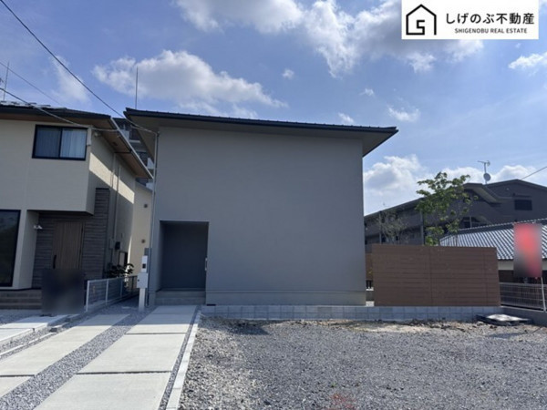 草津市青地町、中古一戸建ての画像です