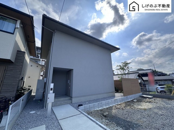 草津市青地町、中古一戸建ての画像です