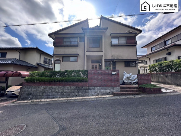 草津市若草、中古一戸建ての外観画像です