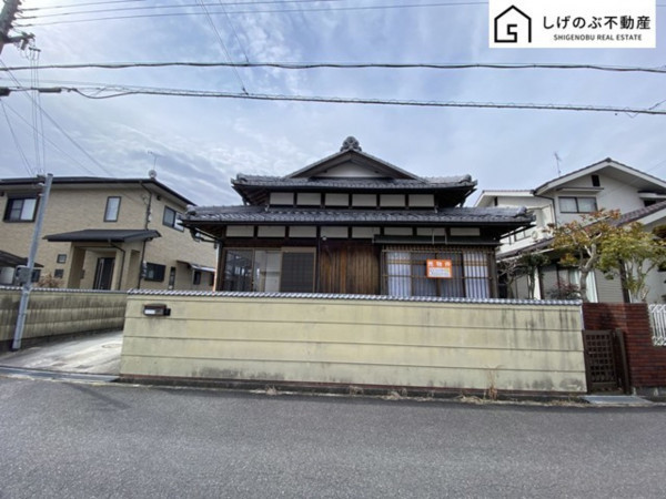 甲賀市甲南町希望ケ丘本町、中古一戸建ての画像です
