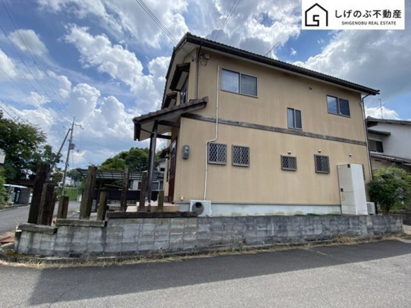 甲賀市甲南町深川、中古一戸建ての画像です