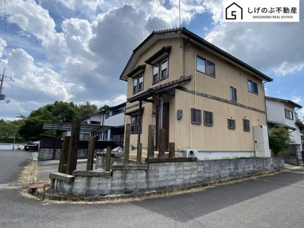 甲賀市甲南町深川、中古一戸建ての画像です