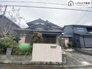 湖南市岩根、中古一戸建ての画像です