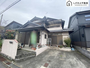 湖南市岩根、中古一戸建ての画像です