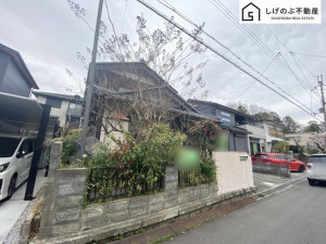 湖南市岩根、中古一戸建ての画像です