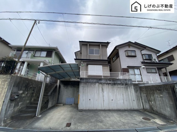 湖南市宝来坂、中古一戸建ての外観画像です