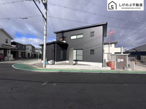 草津市追分、中古一戸建ての外観画像です