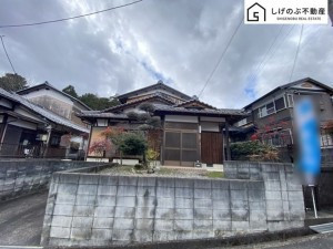 湖南市柑子袋西、中古一戸建ての外観画像です