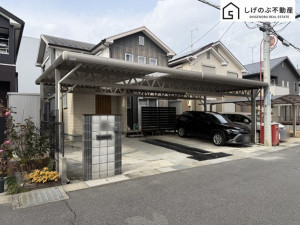 栗東市小平井、中古一戸建ての外観画像です