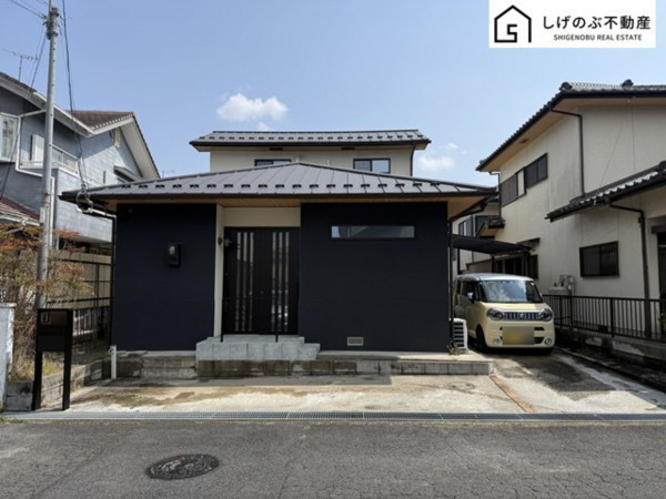 甲賀市甲南町希望ケ丘本町、中古一戸建ての画像です