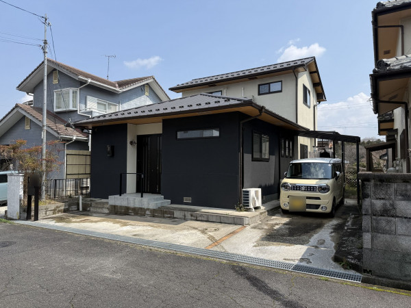 甲賀市甲南町希望ケ丘本町、中古一戸建ての画像です