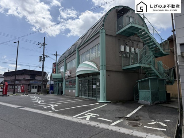 湖南市岩根中央、収益物件/住宅付店舗の画像です