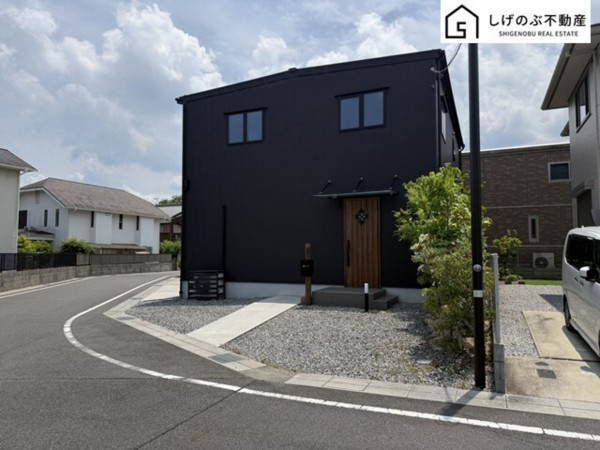 湖南市日枝あおい、中古一戸建ての画像です