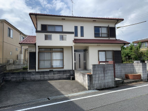 甲賀市甲南町希望ケ丘本町、中古一戸建ての外観画像です
