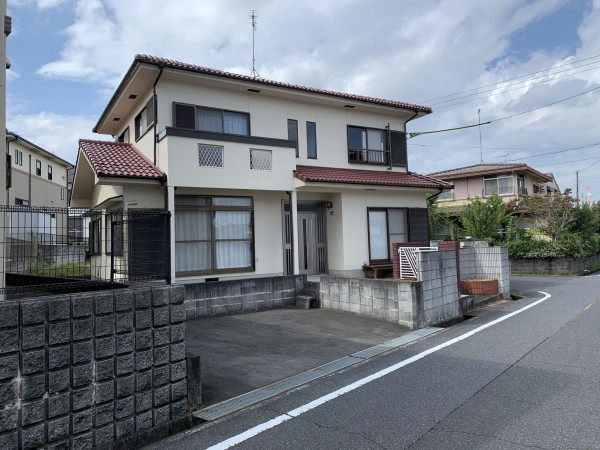 甲賀市甲南町希望ケ丘本町、中古一戸建ての外観画像です