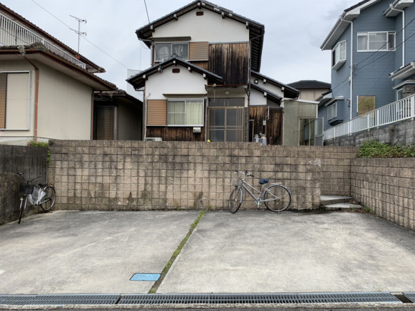 甲賀市甲南町希望ケ丘本町、中古一戸建ての画像です