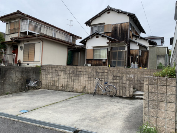 甲賀市甲南町希望ケ丘本町、中古一戸建ての画像です