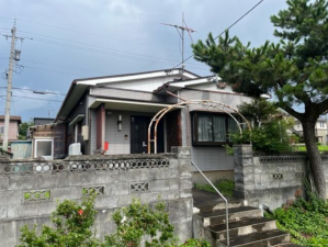 富山市坂本、中古一戸建ての外観画像です