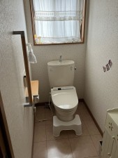富山市太田南町、中古一戸建てのトイレ画像です