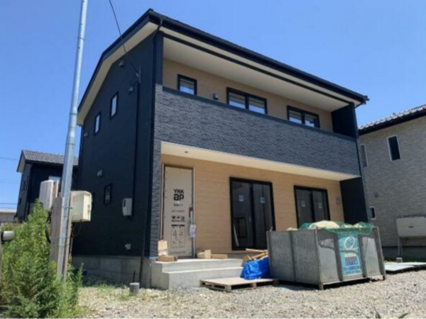 黒部市生地神区、中古一戸建ての外観画像です