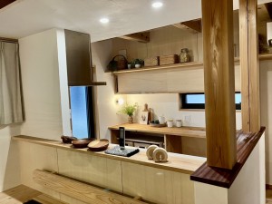 富山市下大久保、中古一戸建てのキッチン画像です