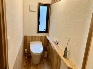 富山市下大久保、中古一戸建てのトイレ画像です