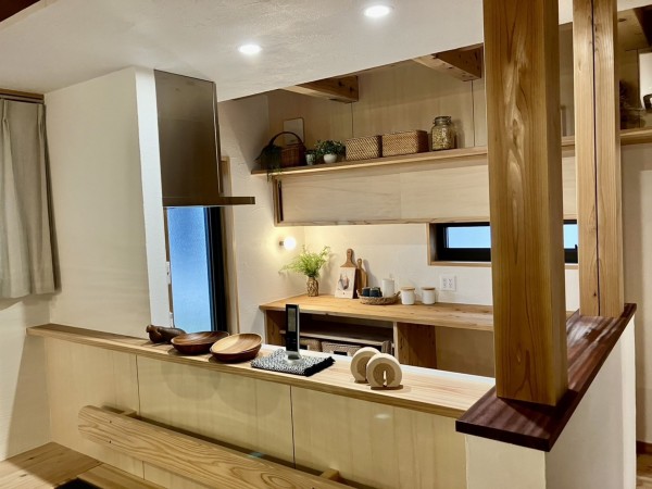 富山市下大久保、中古一戸建てのキッチン画像です