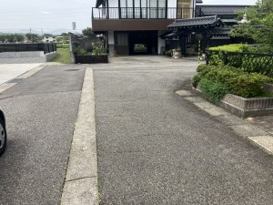 富山市高内、土地の前面道路を含む現地写真画像です