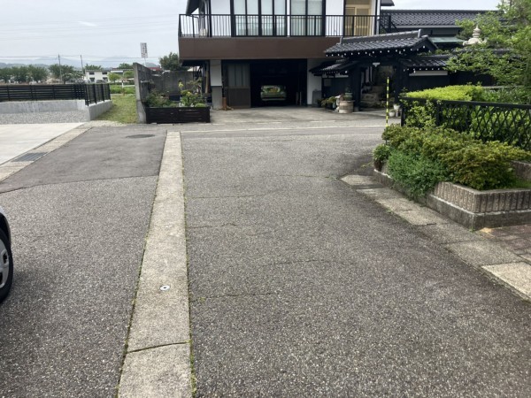 富山市高内、土地の前面道路を含む現地写真画像です