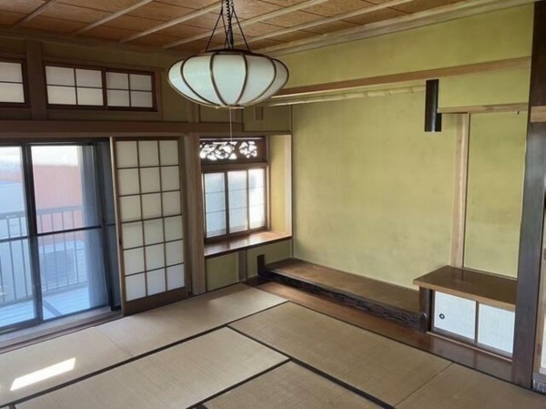 富山市ひよどり南台、中古一戸建ての画像です