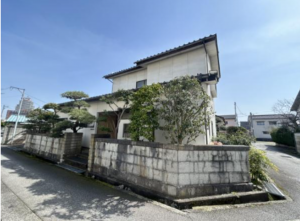 富山市四ツ葉町、中古一戸建ての外観画像です